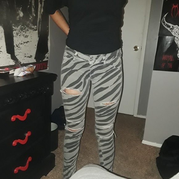 Pants - Picture 3 of 4